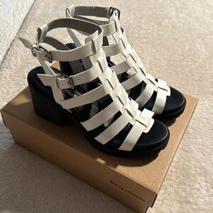 Dirty laundry fun stuff sandal